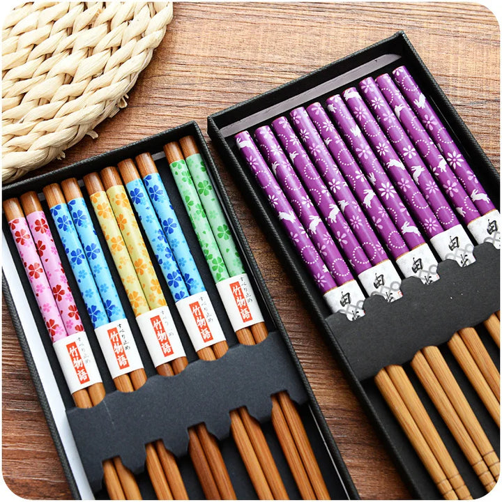 5-Pair Set Bamboo Chopsticks – Non-Slip Natural Wood Sushi & Food Chopsticks Set