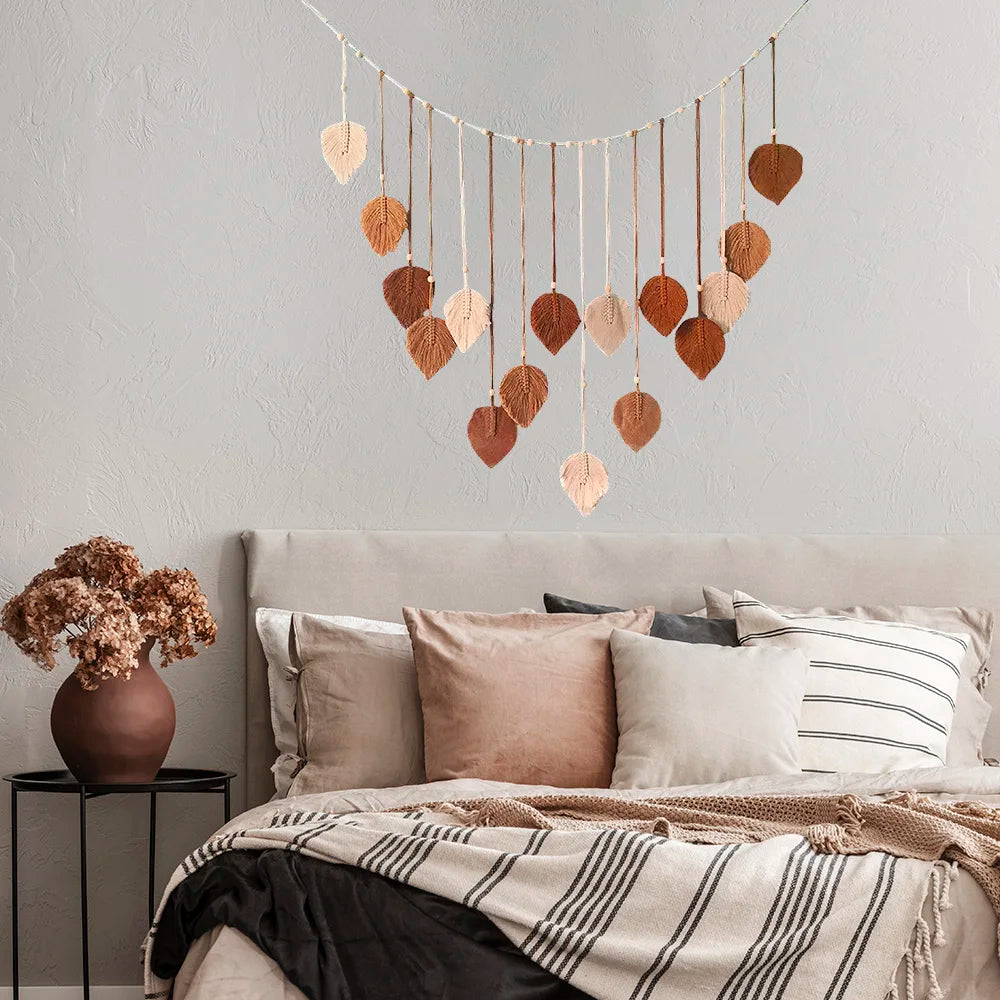 Boho Macramé Leaf Wall Hanging – Feather Tapestry Décor for Living Room or Bedroom