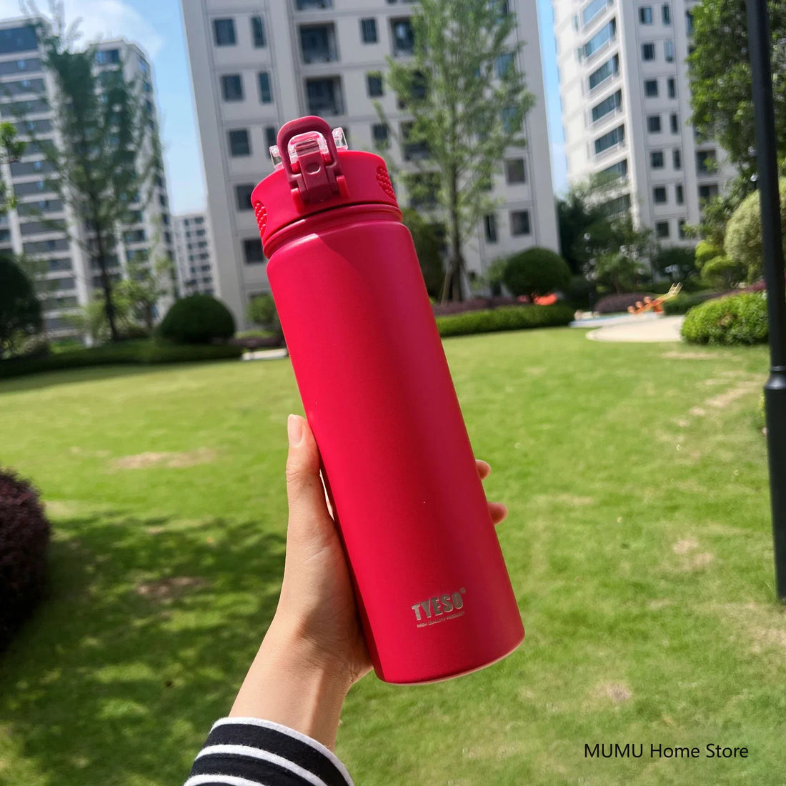 TYESO Stainless Steel Vacuum Bottle – 600/750ml