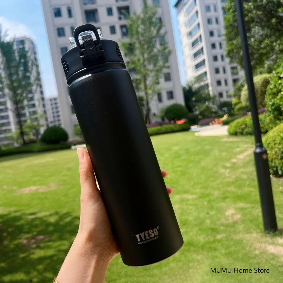TYESO Stainless Steel Vacuum Bottle – 600/750ml