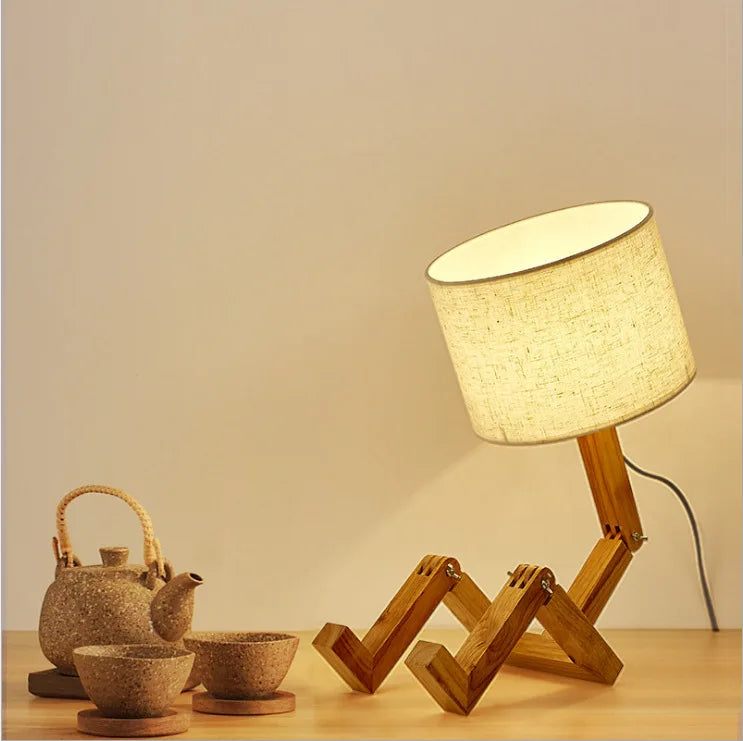 Wooden Robot Table Lamp – Modern Nordic Decorative Desk Light for Study & Bedroom