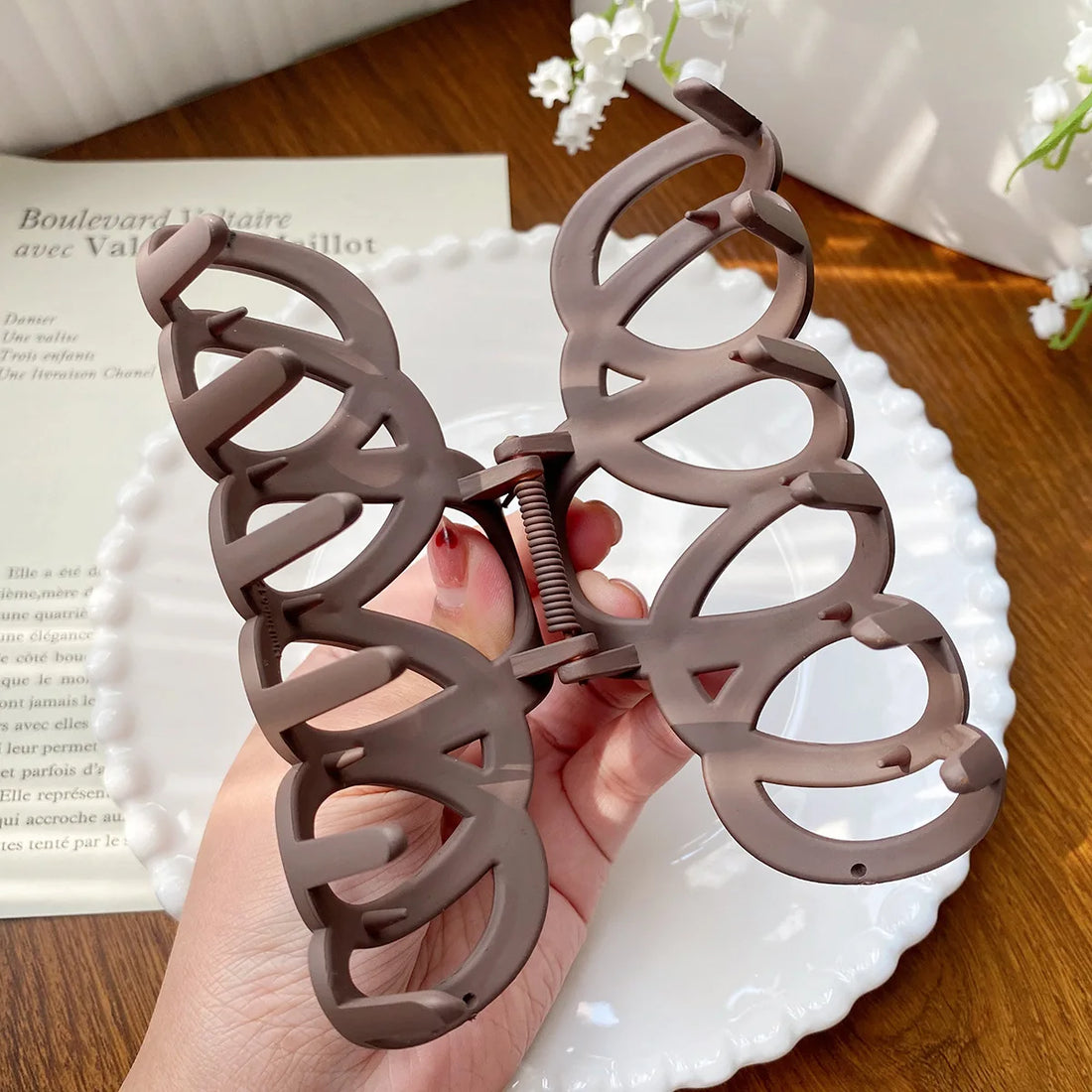 Frosted Bow Hair Claw Clip – Korean Style Barrette