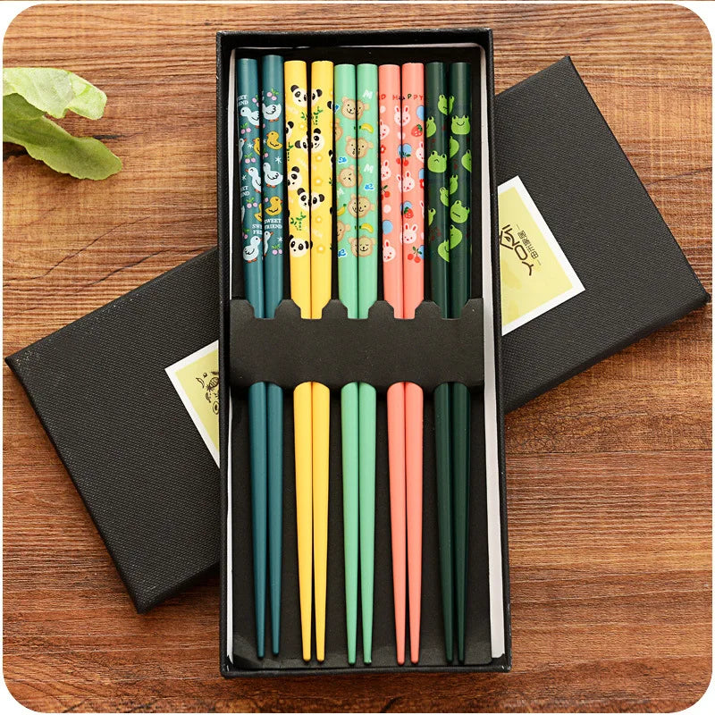 5-Pair Set Bamboo Chopsticks – Non-Slip Natural Wood Sushi & Food Chopsticks Set