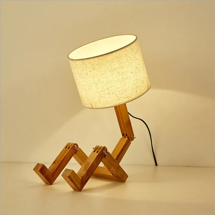 Wooden Robot Table Lamp – Modern Nordic Decorative Desk Light for Study & Bedroom