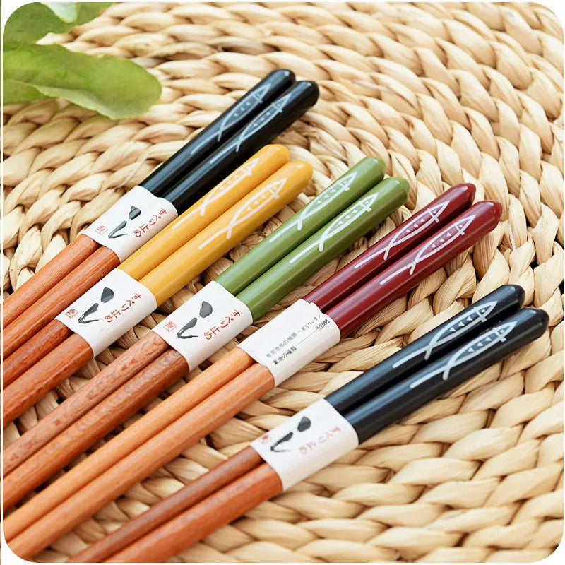 5-Pair Set Bamboo Chopsticks – Non-Slip Natural Wood Sushi & Food Chopsticks Set