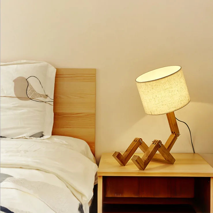 Wooden Robot Table Lamp – Modern Nordic Decorative Desk Light for Study & Bedroom